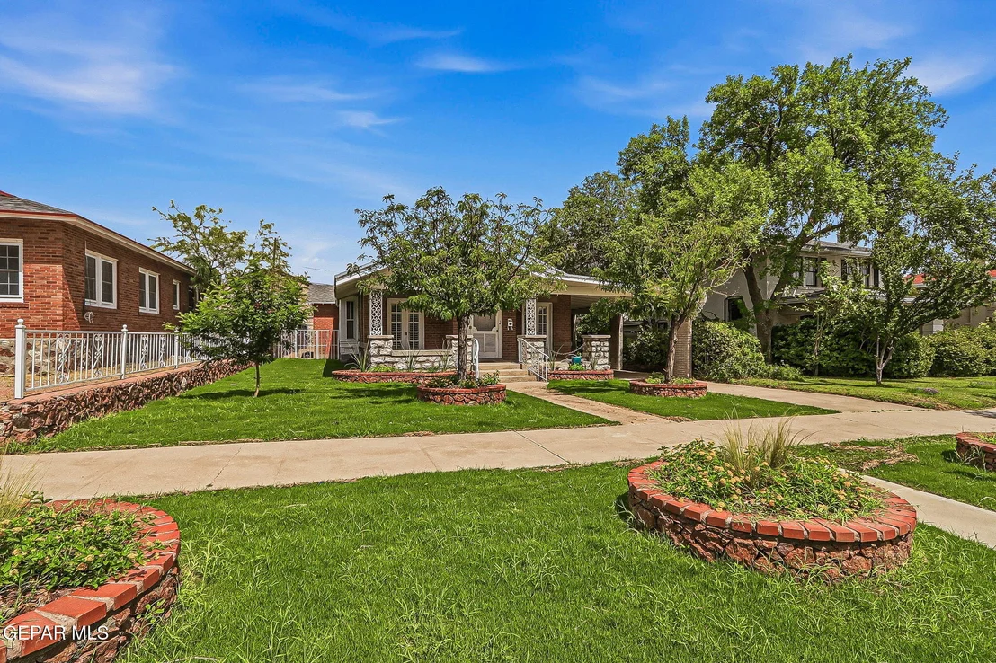 Photo of 1512 ELM Street