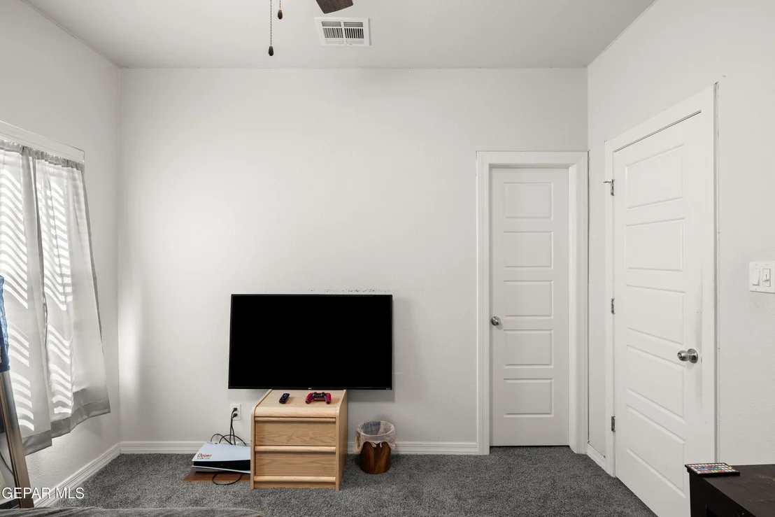 Photo of 864 CRYSTAL DEER Drive