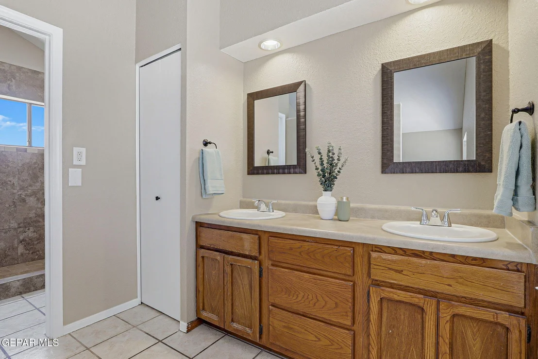 Photo of 11404 LAKE ALICE Drive
