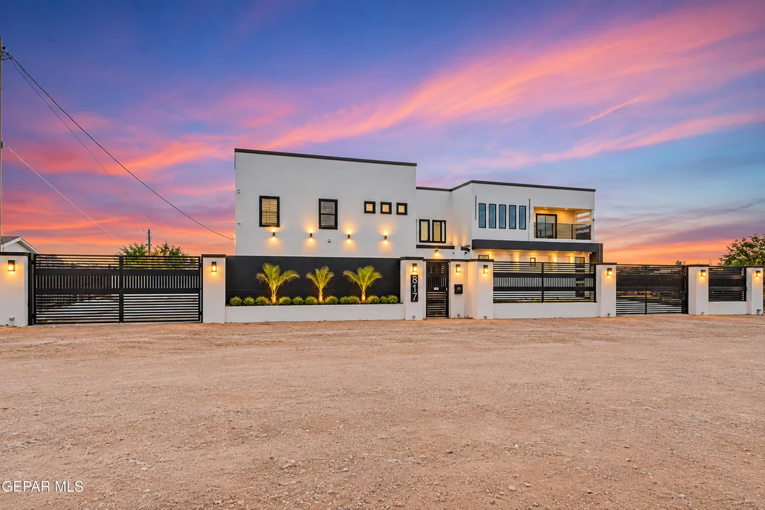 Photo of 817 Jones Point Place