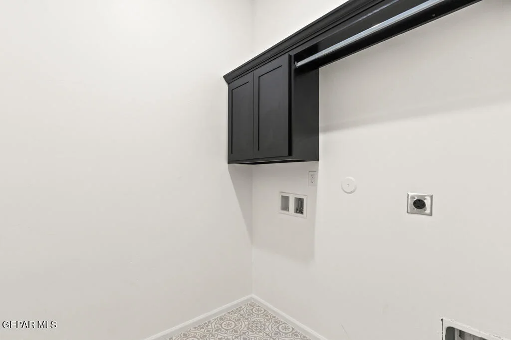 Photo of 15048 Laura Lane