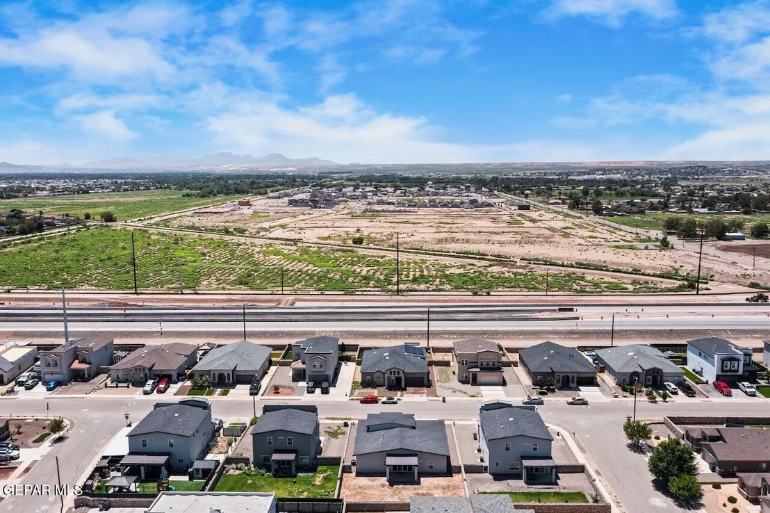Photo of 965 CROOKED RIVER Drive