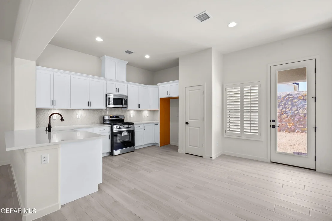 Photo of 5996 Dalhart Drive