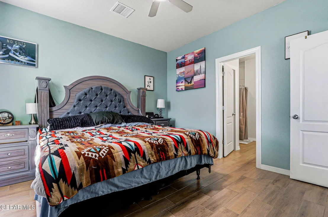 Photo of 6166 HIDDEN PASSAGE Avenue