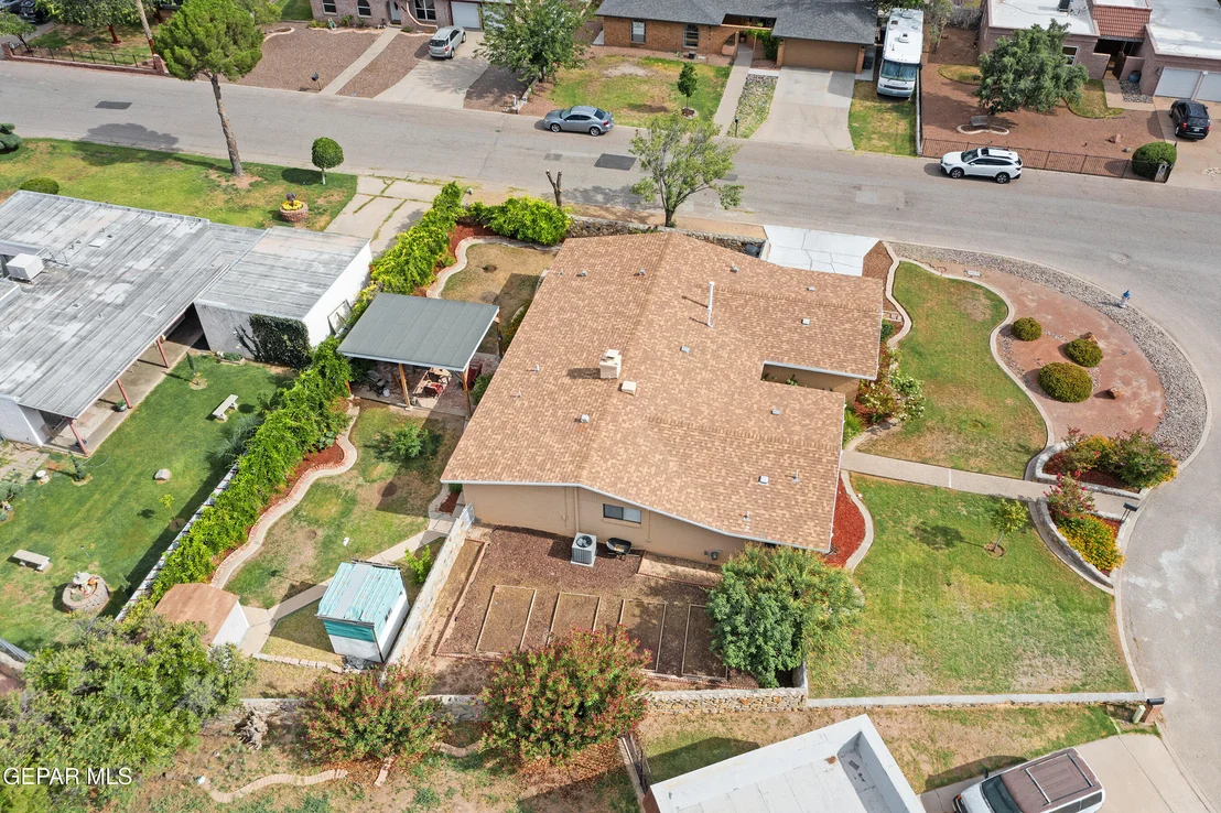 Photo of 207 SERRANIA Drive