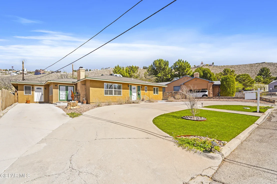 Photo of 1109 WHITAKER Lane