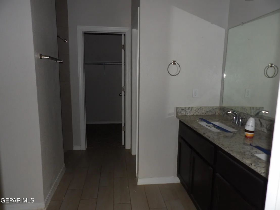 Photo of 6088 HIDDEN ROW Avenue