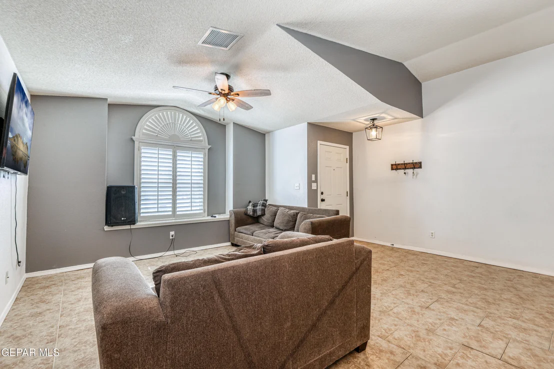 Photo of 12281 SUN BRIDGE Place