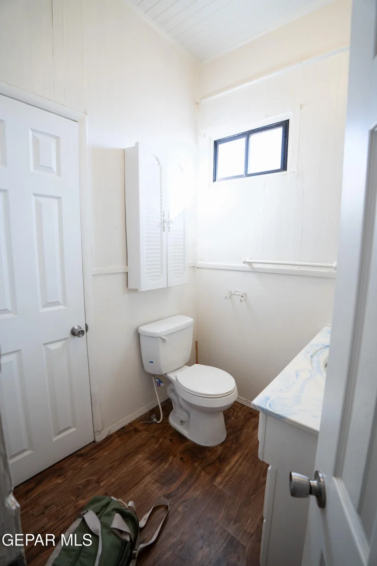 Photo of 521 RANDOLPH Drive