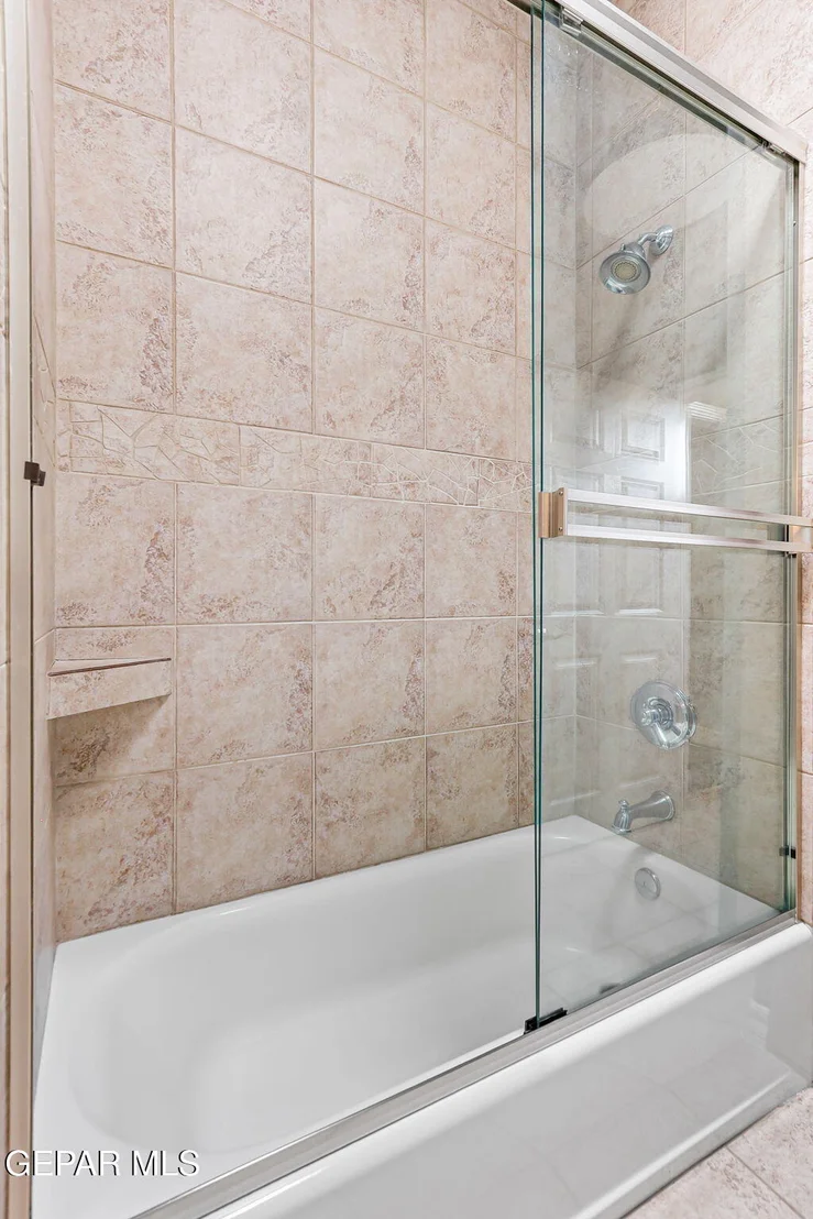 Photo of 5301 UPPER VALLEY Road