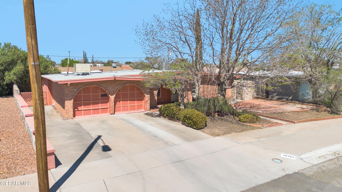 Photo of 10305 ASHWOOD Drive