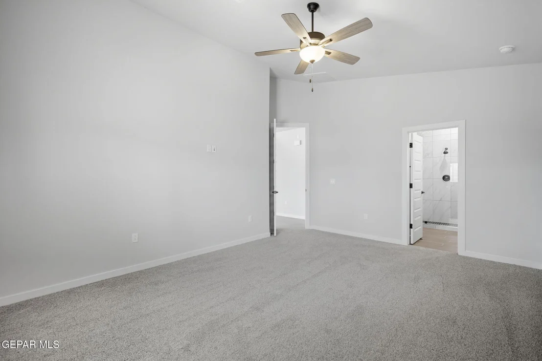 Photo of 925 Nayland Place