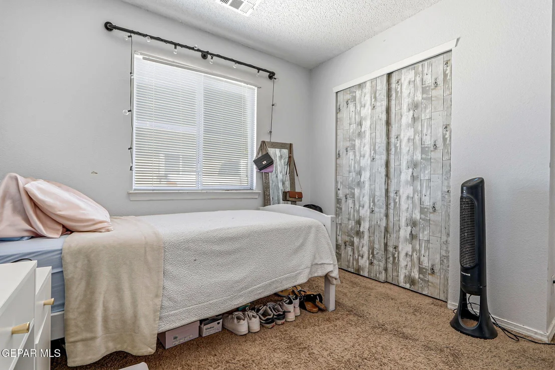 Photo of 616 VILLAS DEL VALLE Road