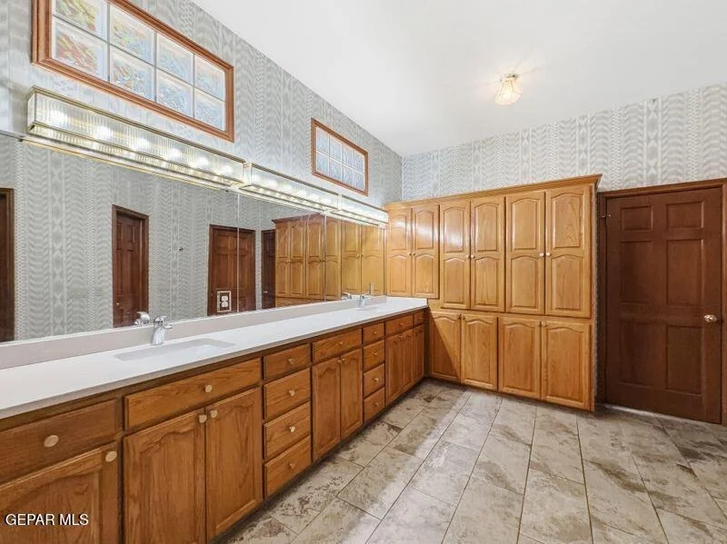 Photo of 1092 THUNDERBIRD Drive