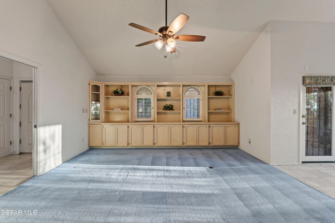 Photo of 401 Sharondale Drive