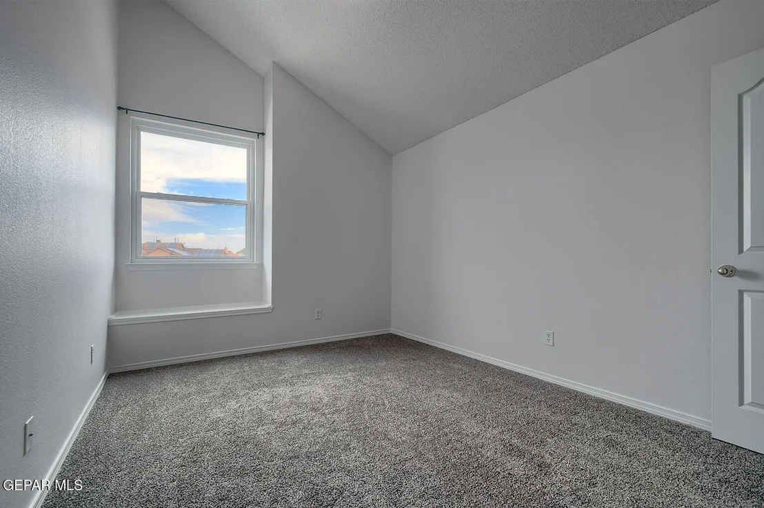 Photo of 455 Shadow Glen Court