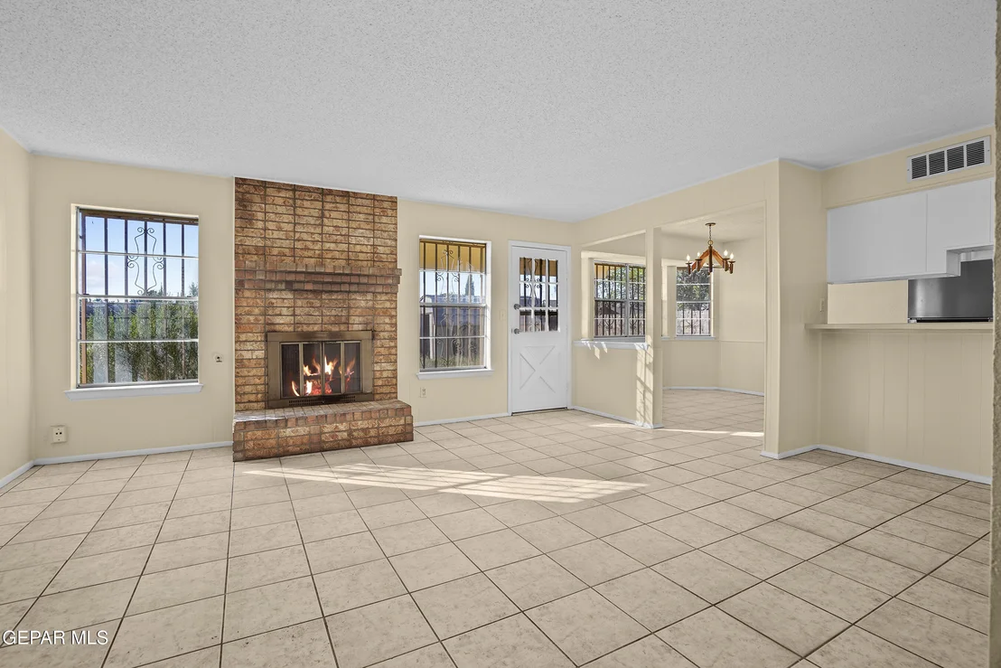 Photo of 4968 GRAPELAND Drive