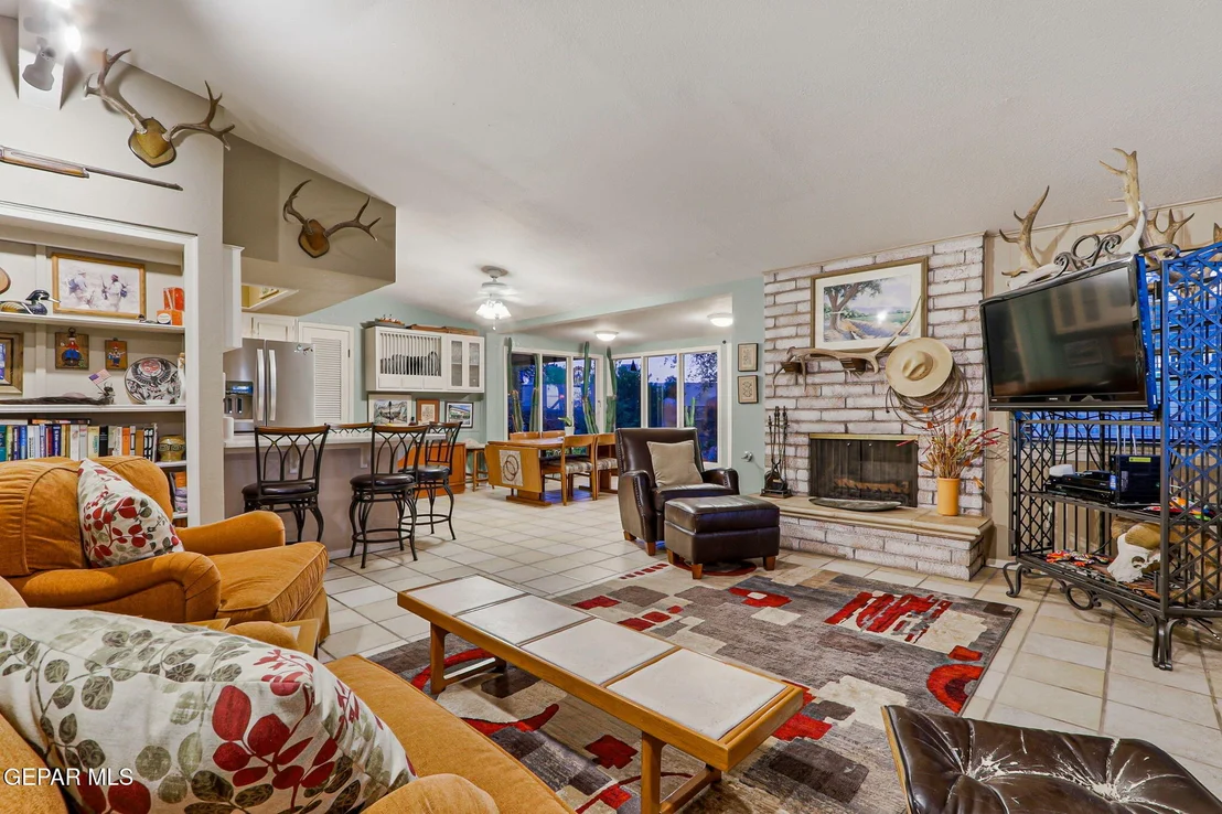 Photo of 8713 LAKEHURST Road