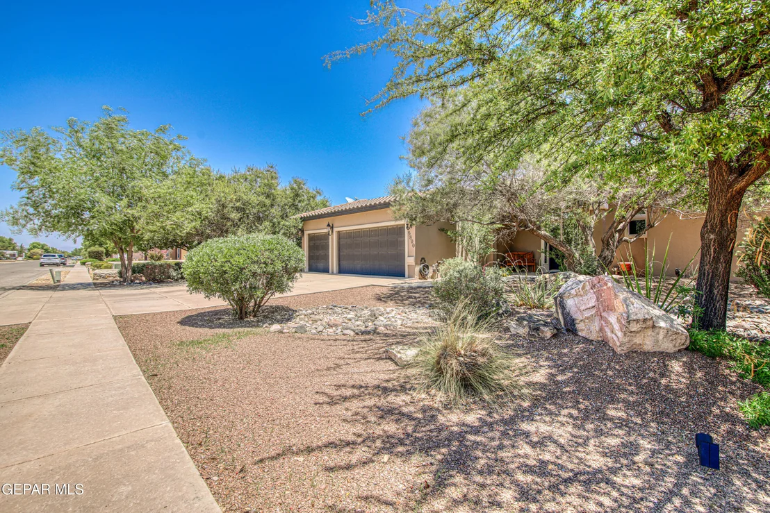 Photo of 5800 ANGEL Street