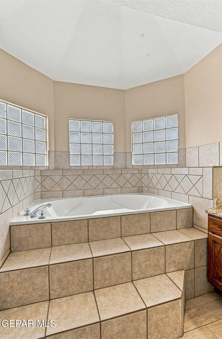 Photo of 6076 LOS SIGLOS Drive
