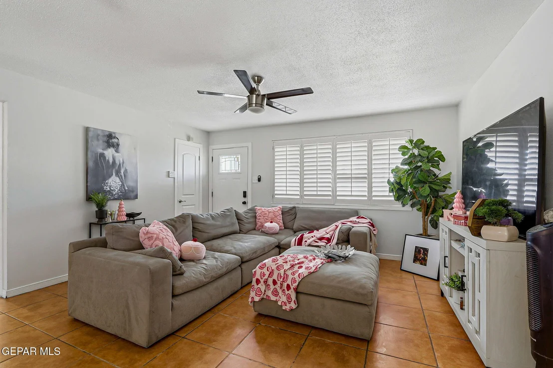 Photo of 10101 CHINABERRY Drive