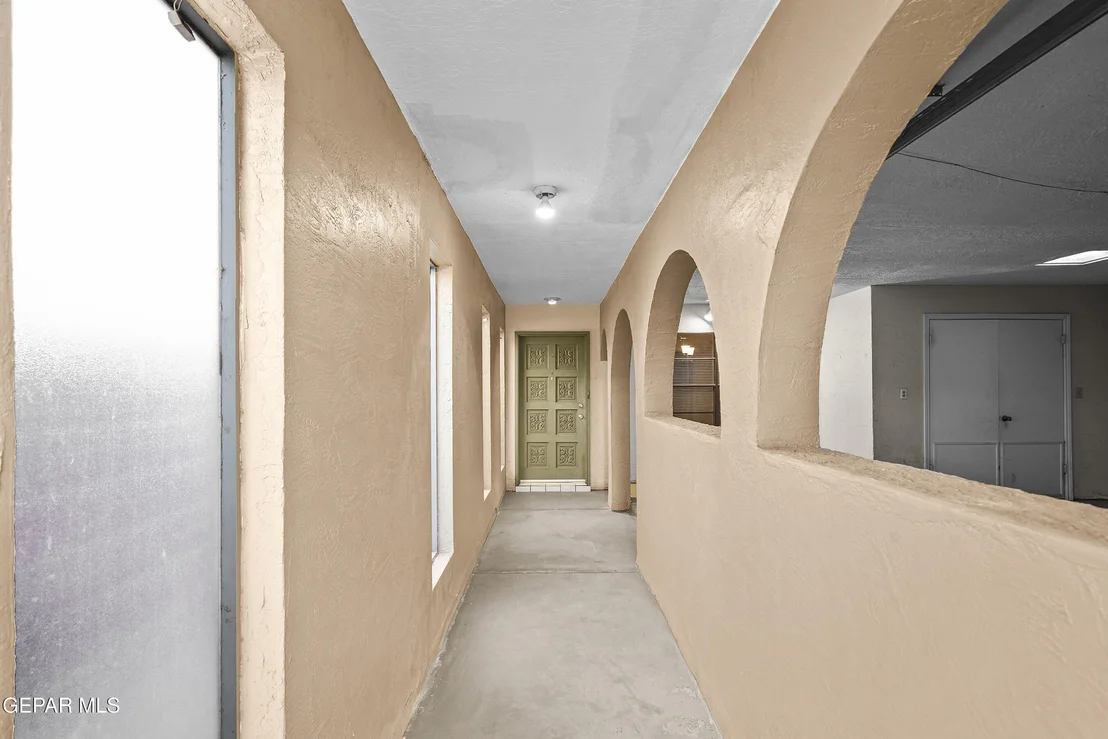 Photo of 334 Thunderbird Drive