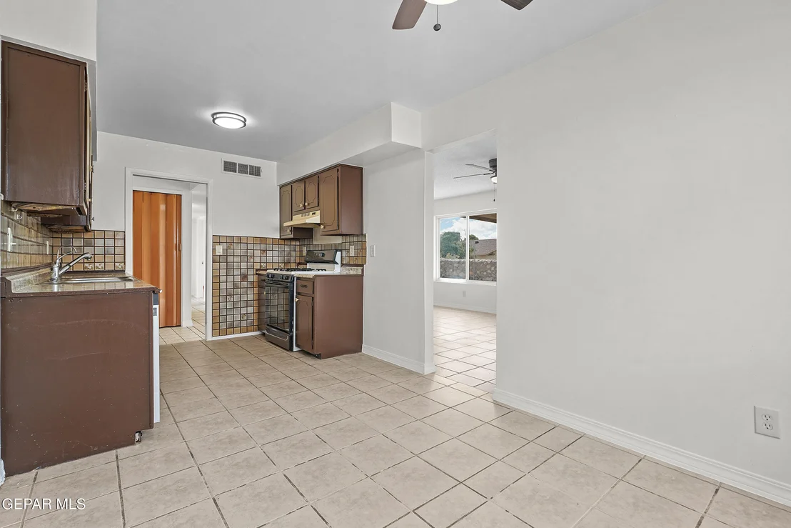 Photo of 3317 DUNGARVAN Drive