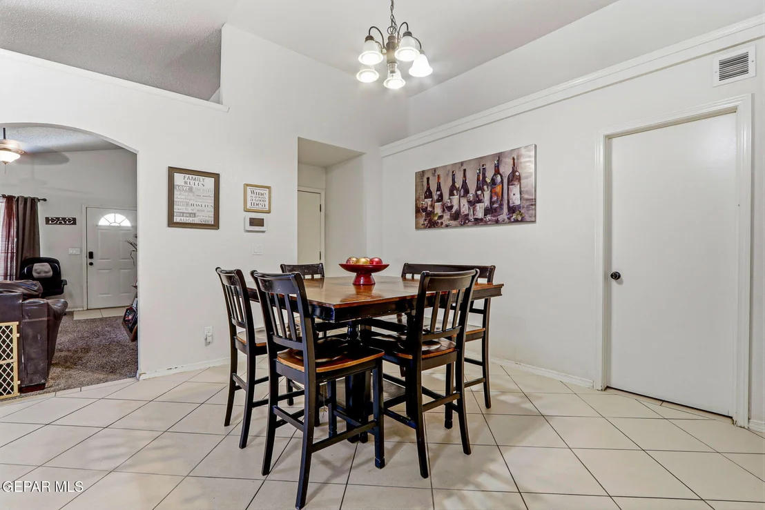 Photo of 616 VILLAS DEL VALLE Road