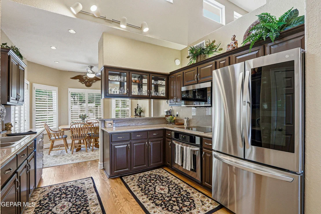 Photo of 1013 LOS JARDINES Circle