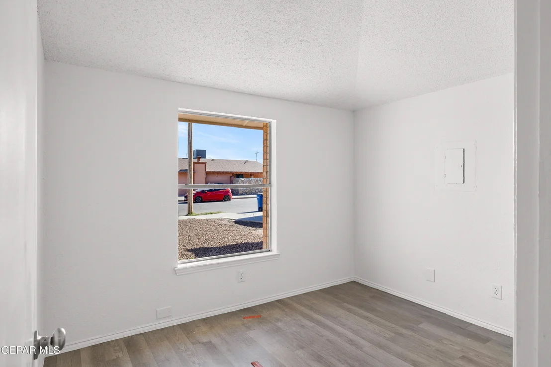 Photo of 9836 ISAAC Drive