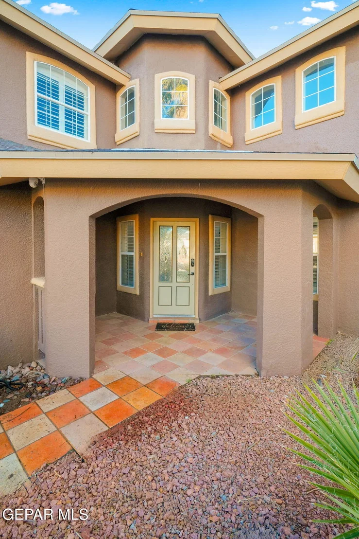 Photo of 2013 SHADOW RIDGE Drive