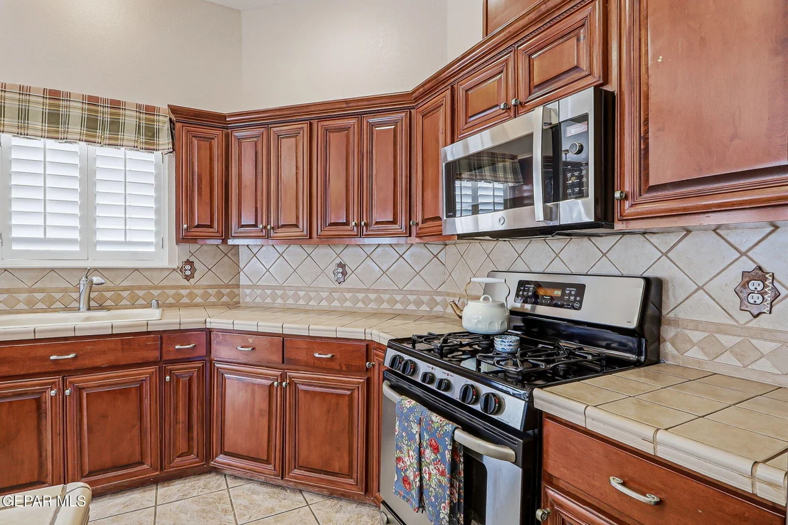 Photo of 1385 RAINBOW RIDGE Drive