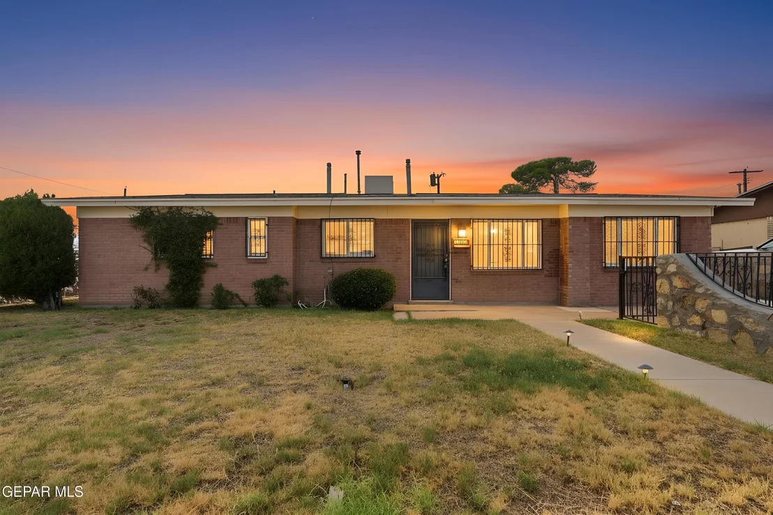 Photo of 1101 DOYLE Place