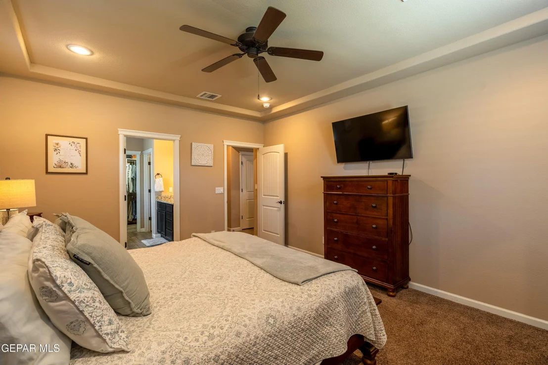Photo of 7730 Enchanted View Drive