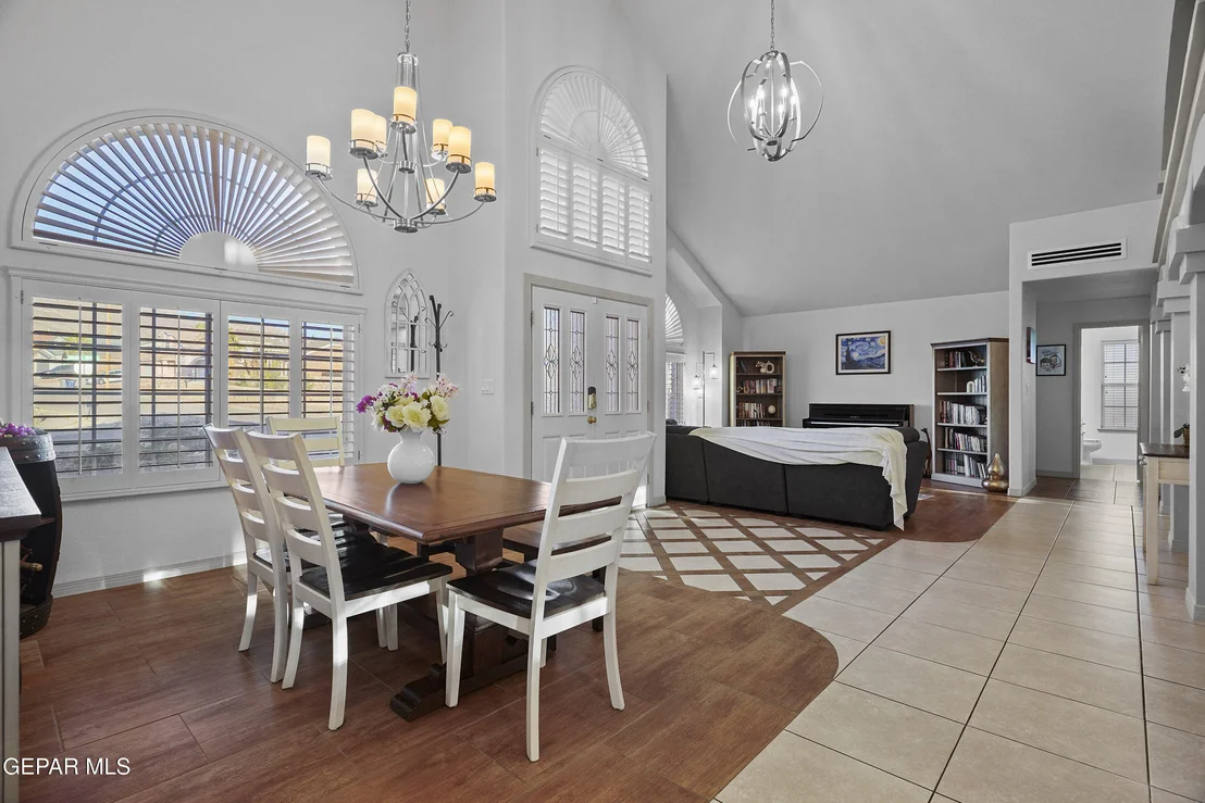 Photo of 1533 Cimarron Ridge Drive