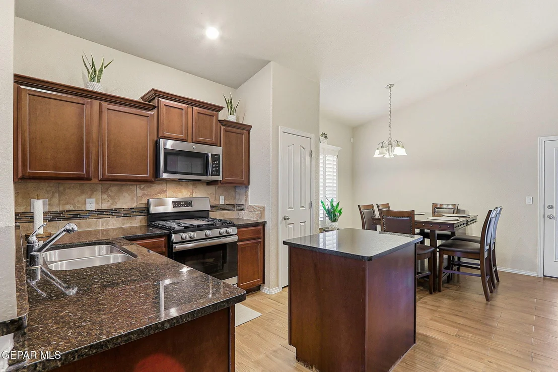 Photo of 1029 AIRSHIP Place