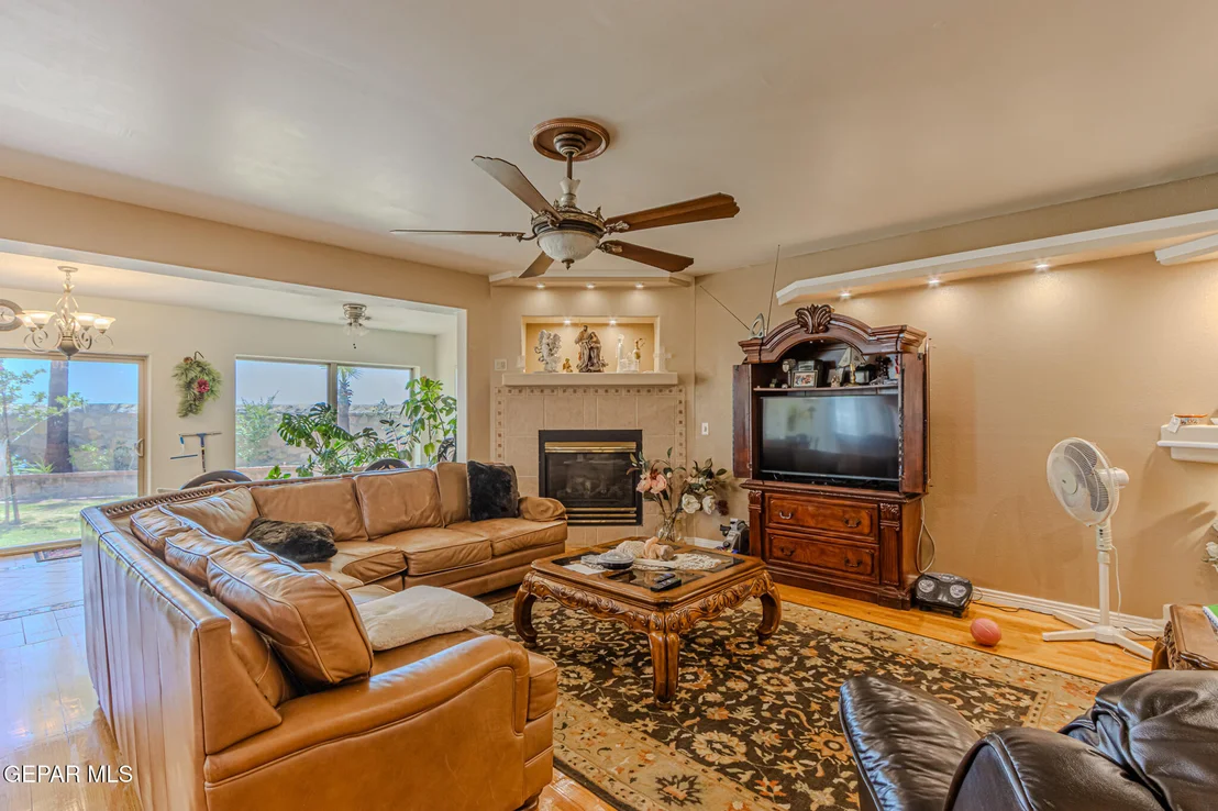 Photo of 528 FLANAGAN Place