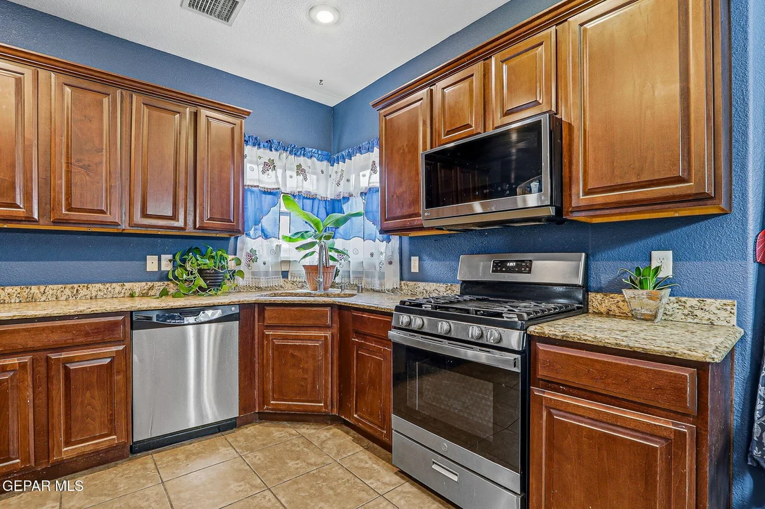 Photo of 331 EMERALD WOODS Street