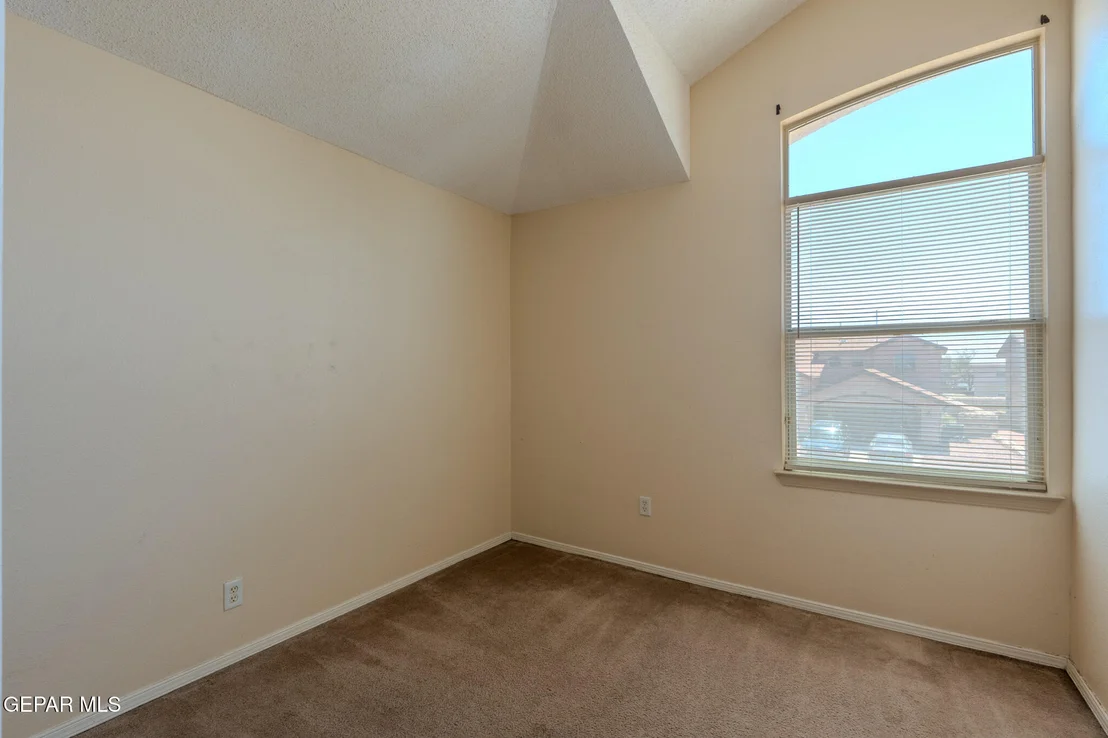 Photo of 5721 LAUREL CLARK Lane