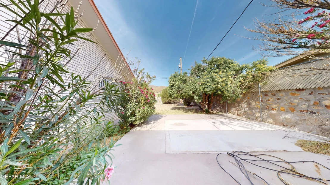 Photo of 6605 MORNINGSIDE Circle