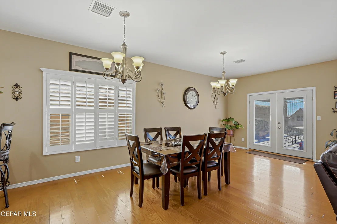 Photo of 616 MYRIAM Drive