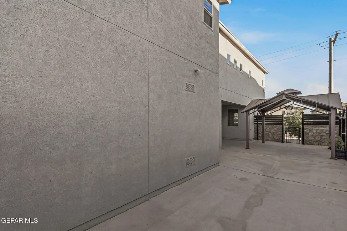 Photo of 14433 EASTBROOK Drive
