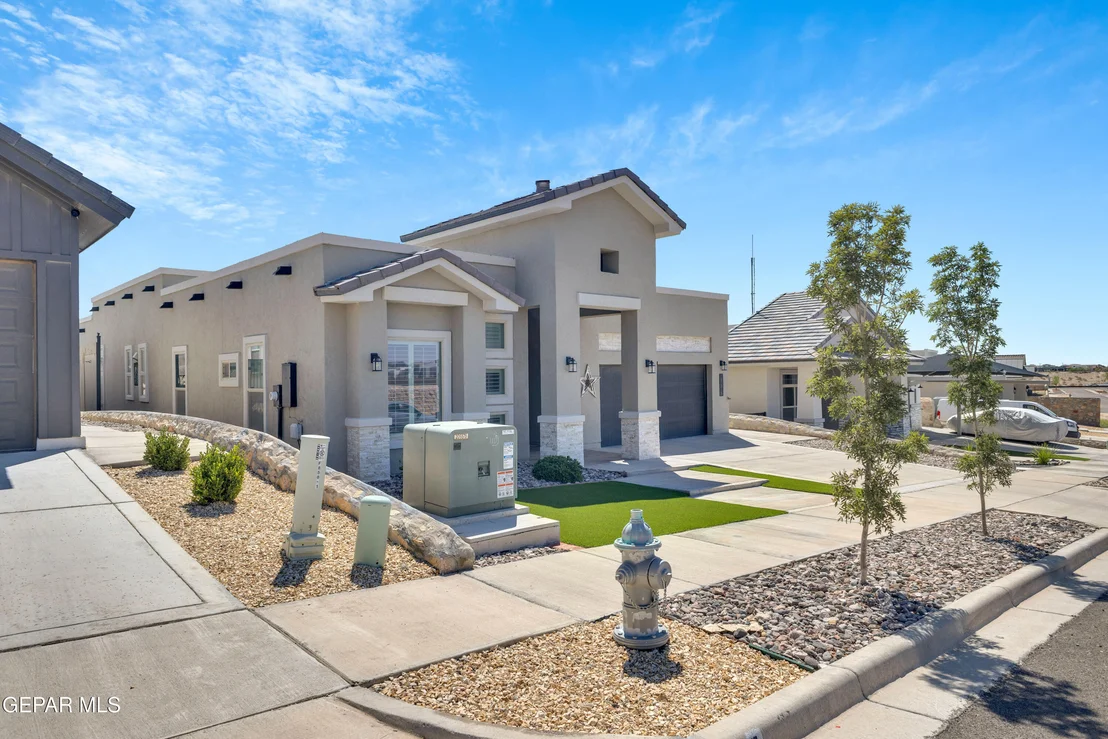 Photo of 858 AIRSHIP Place