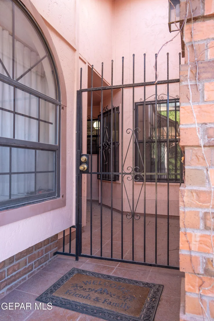 Photo of 1990 DANA BREE Drive