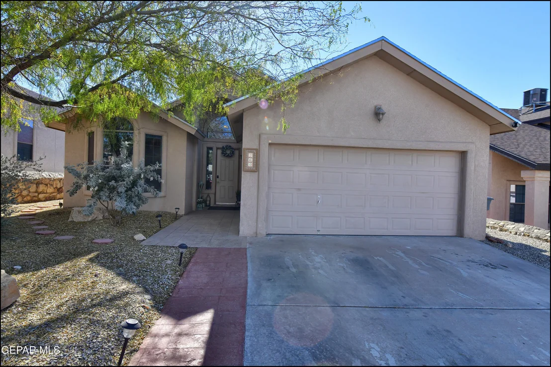 Photo of 260 WESTVALE Court