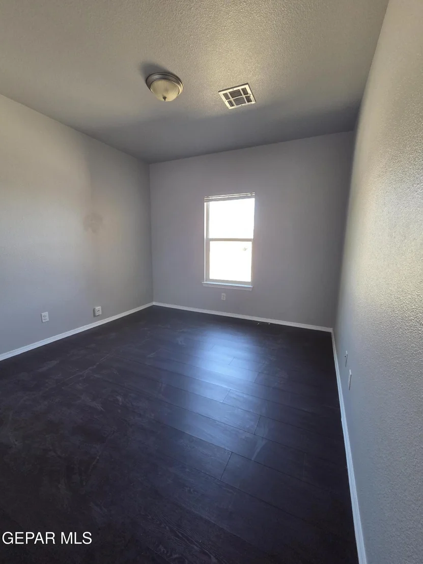 Photo of 10400 SILVERCLOUD Drive