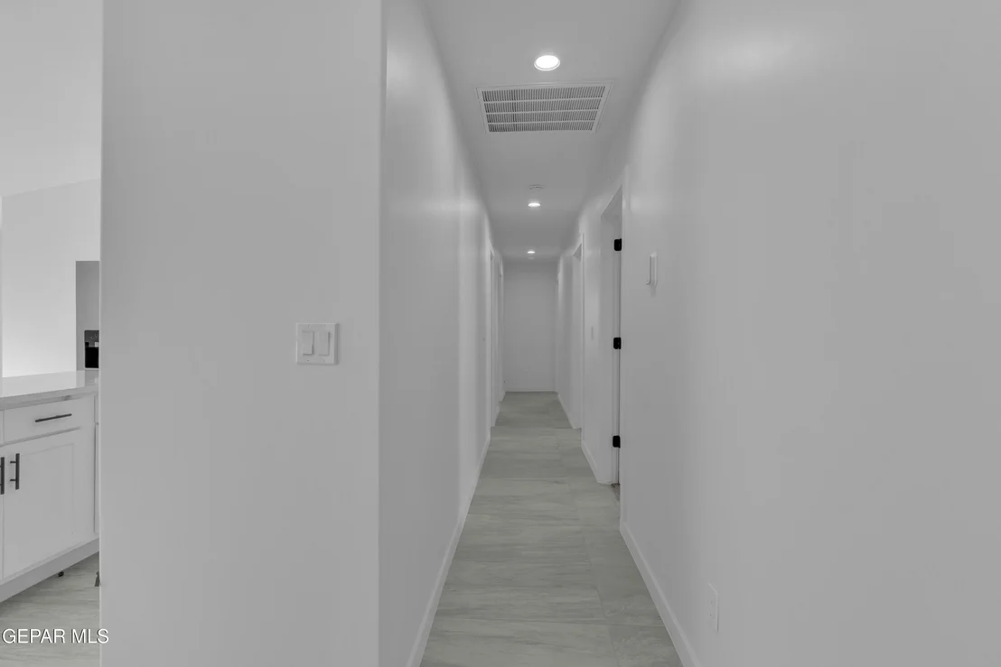 Photo of 3816 Perspective Street