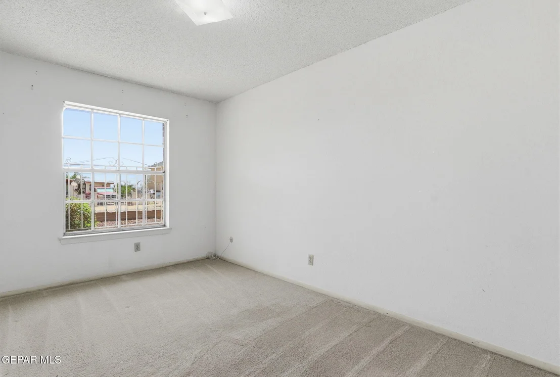 Photo of 8025 GILBERT Drive