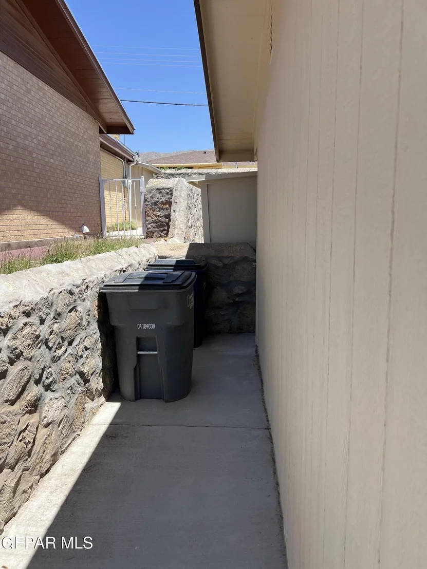 Photo of 6044 CABRILLO Drive