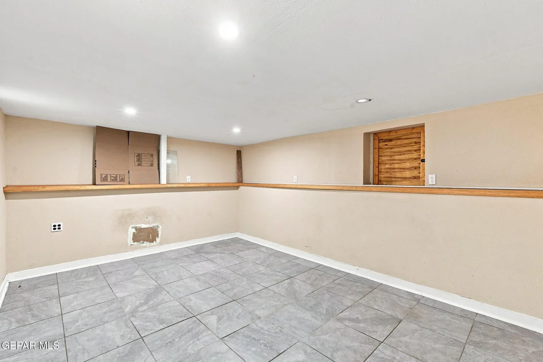 Photo of 3010 LEBANON Avenue